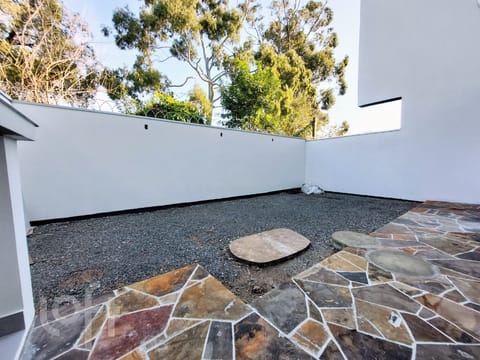 Image 33 - 256853